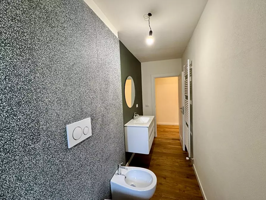 Immagine 21 di Appartamento in vendita  a Empoli