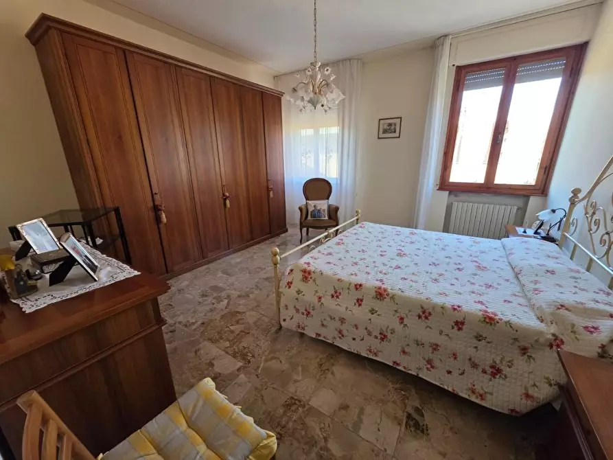 Immagine 13 di Appartamento in vendita  a Pontedera