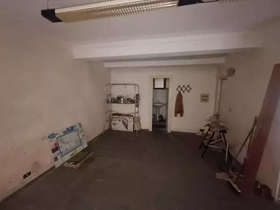 Immagine 9 di Appartamento in vendita  a Carrara