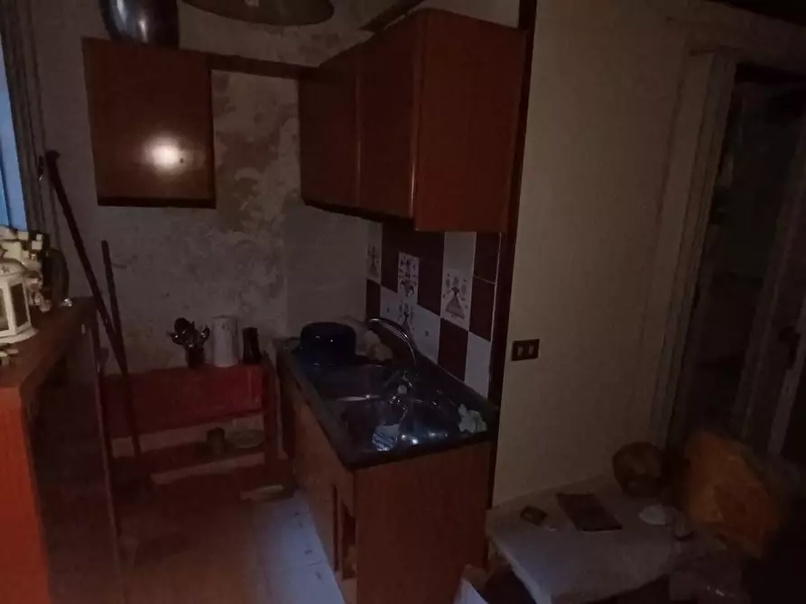 Immagine 17 di Appartamento in vendita  a Carrara