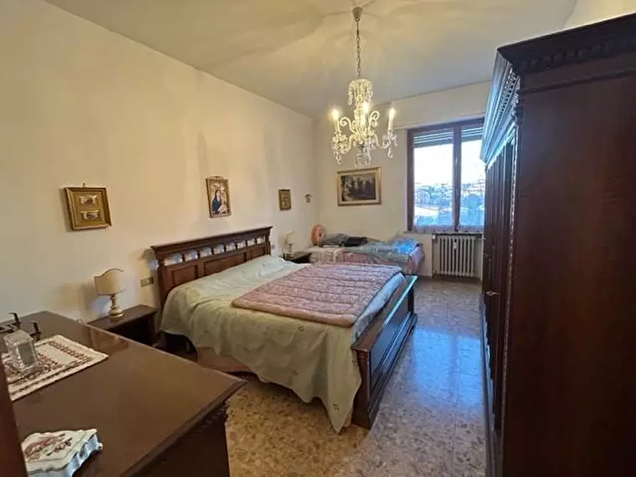 Immagine 4 di Appartamento in vendita  a Siena