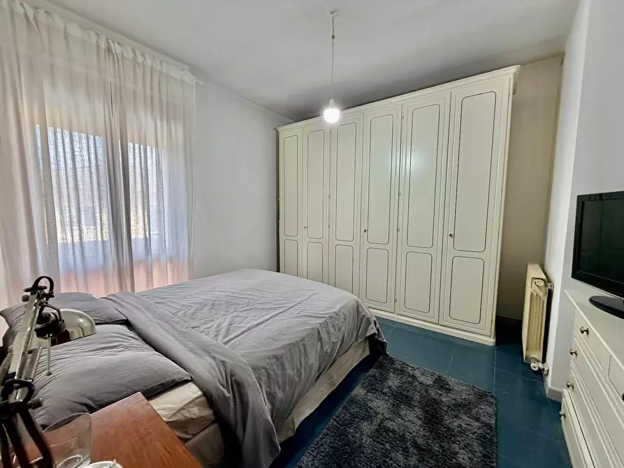 Immagine 13 di Appartamento in vendita  a Massa