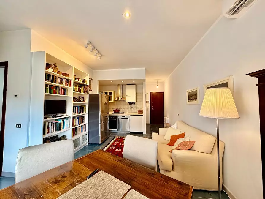 Immagine 3 di Appartamento in vendita  a Massa