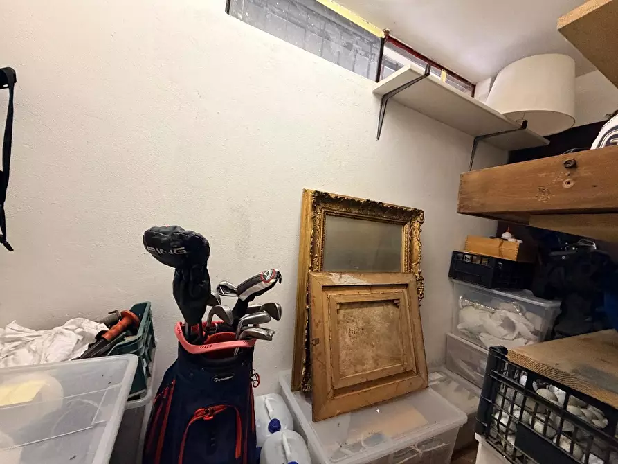 Immagine 18 di Appartamento in vendita  a Massa