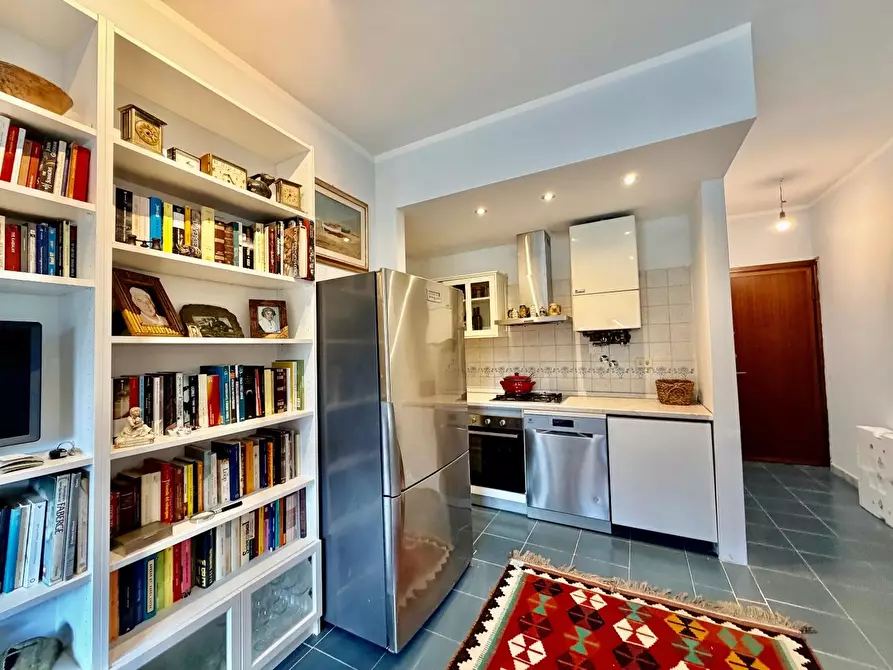 Immagine 4 di Appartamento in vendita  a Massa