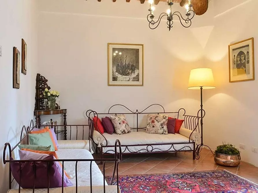 Immagine 4 di Casa colonica in vendita  a Monteroni D'arbia