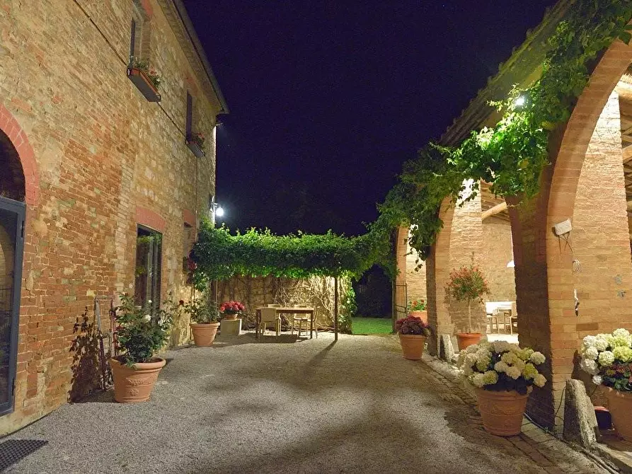 Immagine 19 di Casa colonica in vendita  a Monteroni D'arbia