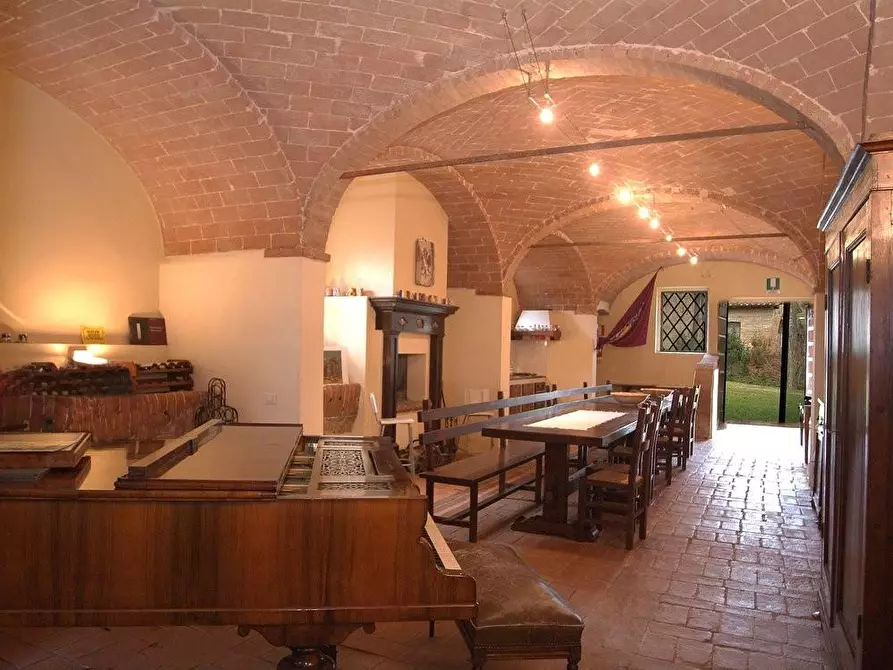 Immagine 20 di Casa colonica in vendita  a Monteroni D'arbia