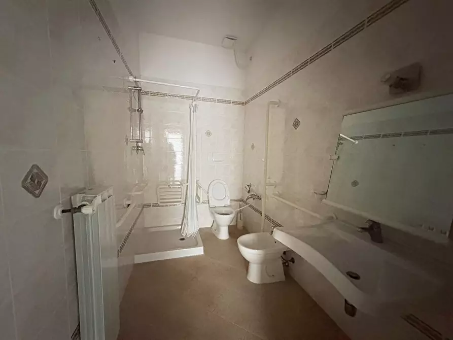 Immagine 5 di Appartamento in vendita  a Pisa