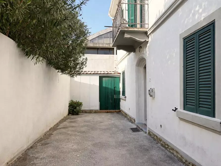 Immagine 17 di Terratetto in vendita  a Pisa