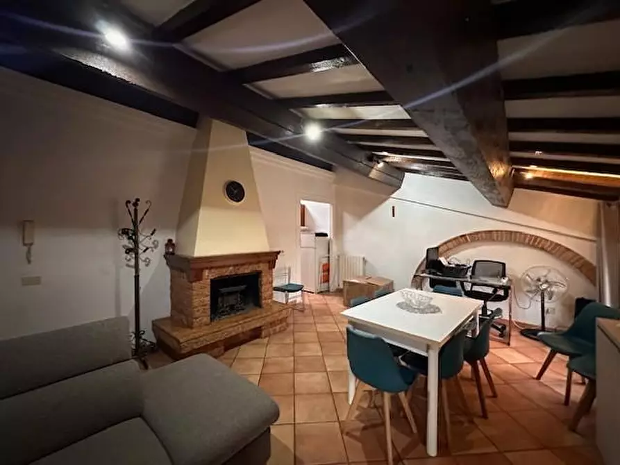 Immagine 4 di Appartamento in vendita  a Cascina