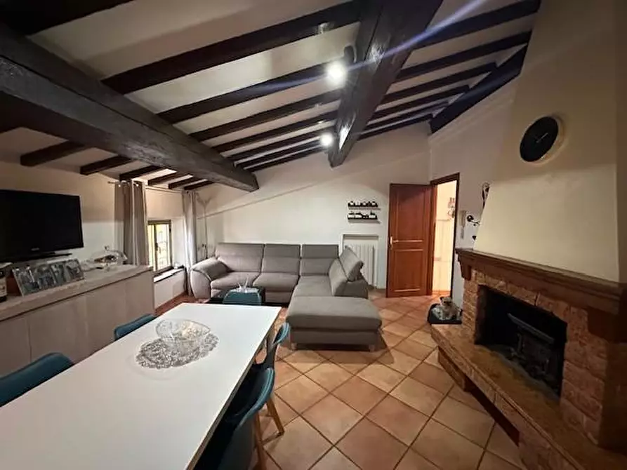 Immagine 9 di Appartamento in vendita  a Cascina