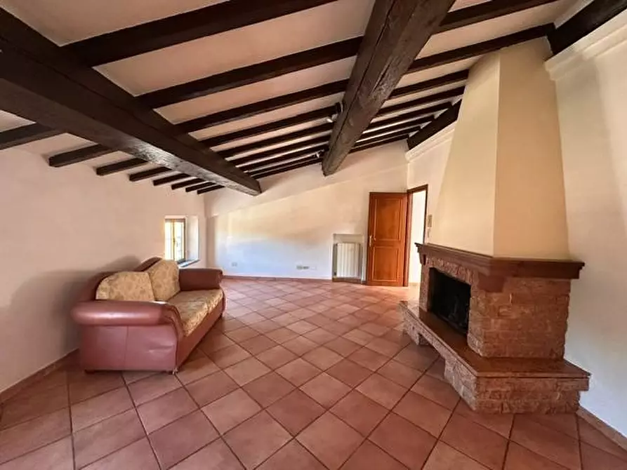 Immagine 5 di Appartamento in vendita  a Cascina