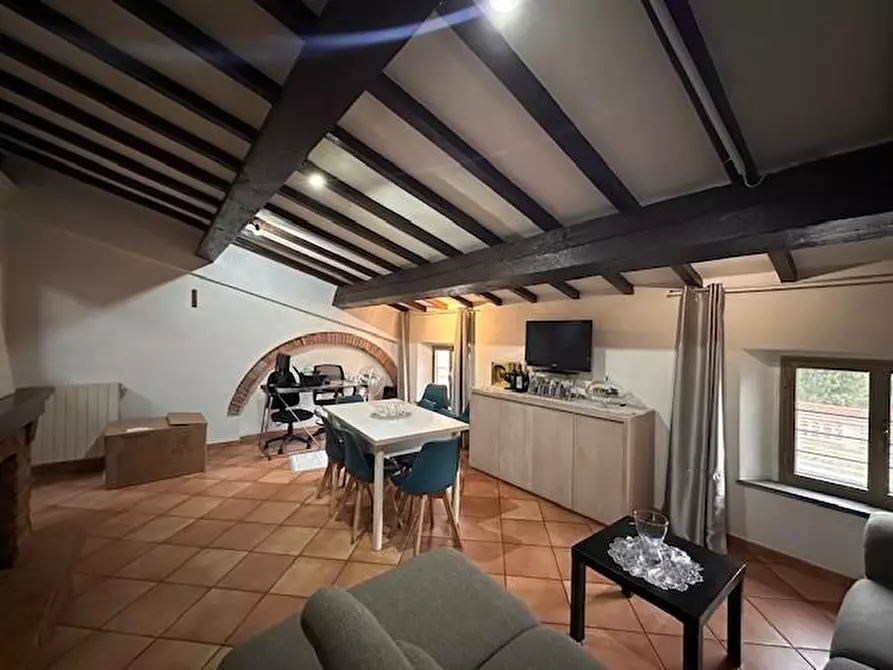 Immagine 2 di Appartamento in vendita  a Cascina