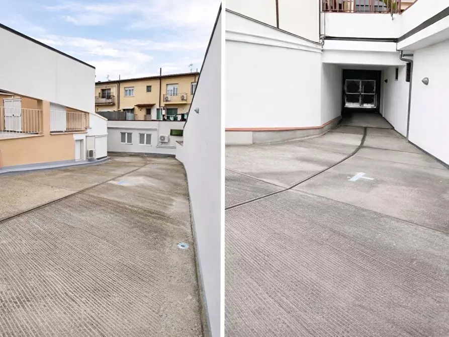 Immagine 13 di Appartamento in vendita  a Pisa