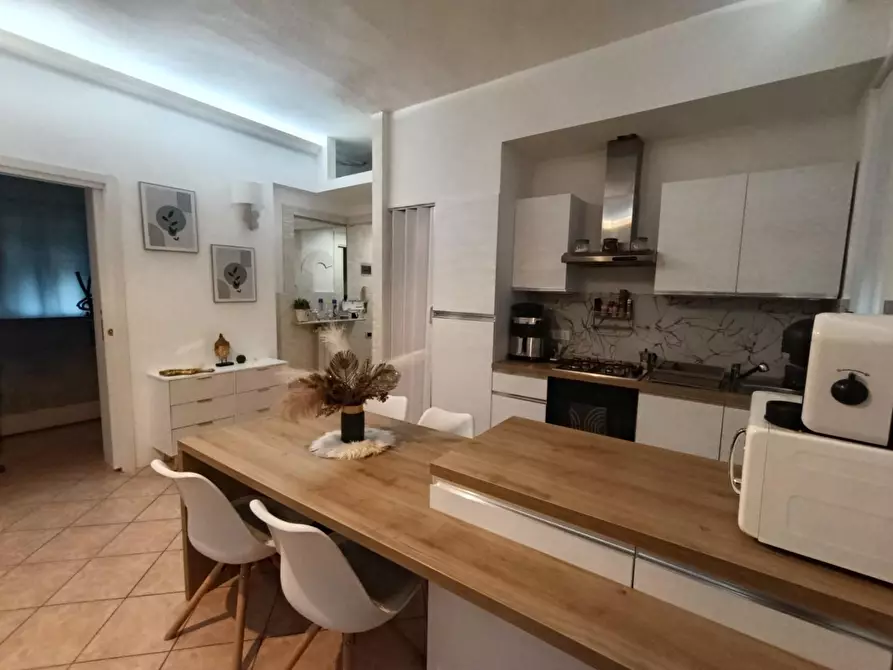 Immagine 20 di Appartamento in vendita  a Santa Maria A Monte