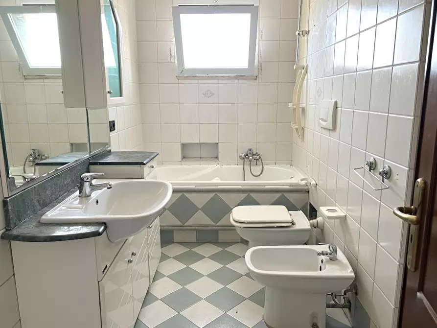 Immagine 10 di Casa semindipendente in vendita  a Lecce