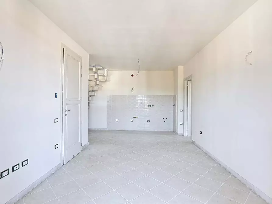 Immagine 4 di Appartamento in vendita  a Rosignano Marittimo