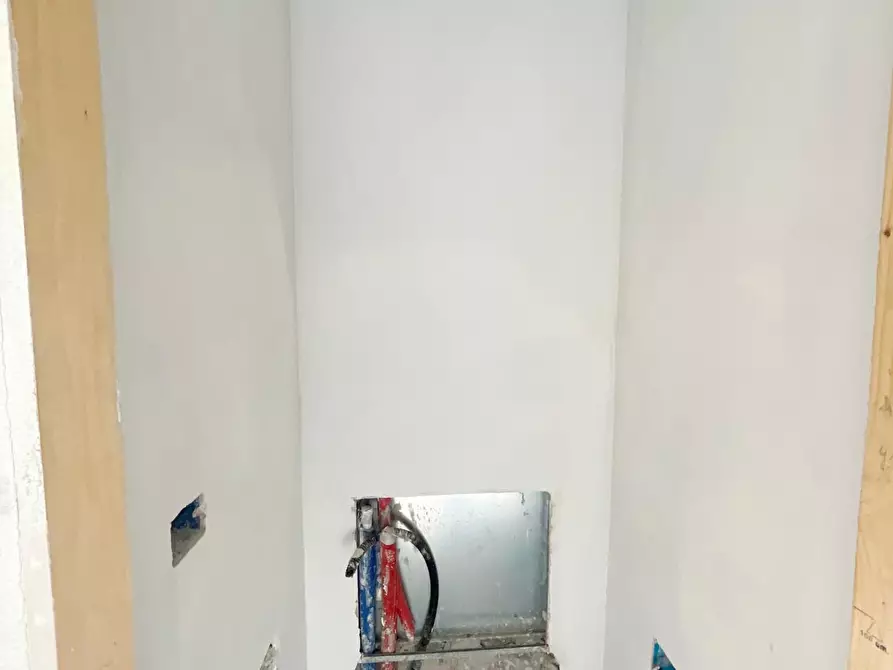 Immagine 12 di Villetta a schiera in vendita  a Cascina