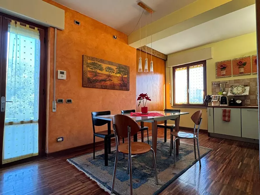 Immagine 5 di Porzione di casa in vendita  a Lucca