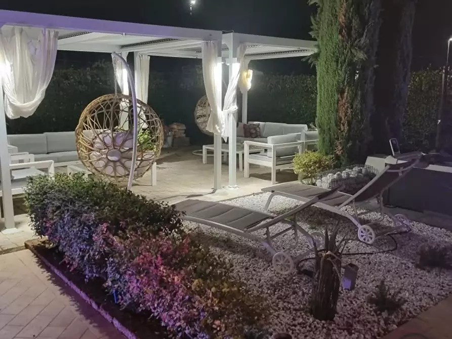 Immagine 38 di Casa indipendente in vendita  a Pontedera