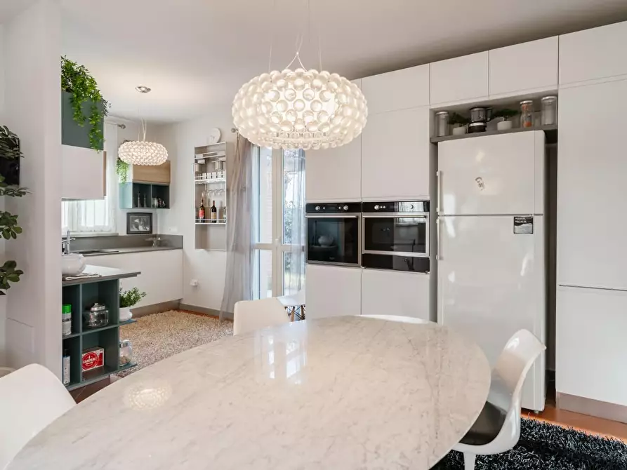 Immagine 13 di Casa indipendente in vendita  a Pontedera