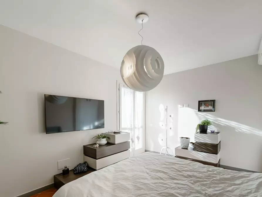 Immagine 24 di Casa indipendente in vendita  a Pontedera