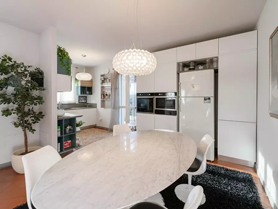 Immagine 14 di Casa indipendente in vendita  a Pontedera