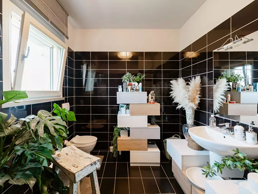 Immagine 34 di Casa indipendente in vendita  a Pontedera