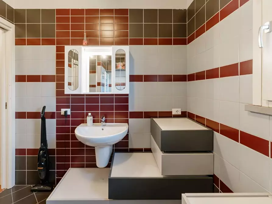 Immagine 20 di Casa indipendente in vendita  a Pontedera