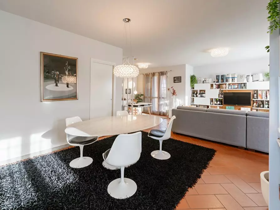 Immagine 15 di Casa indipendente in vendita  a Pontedera