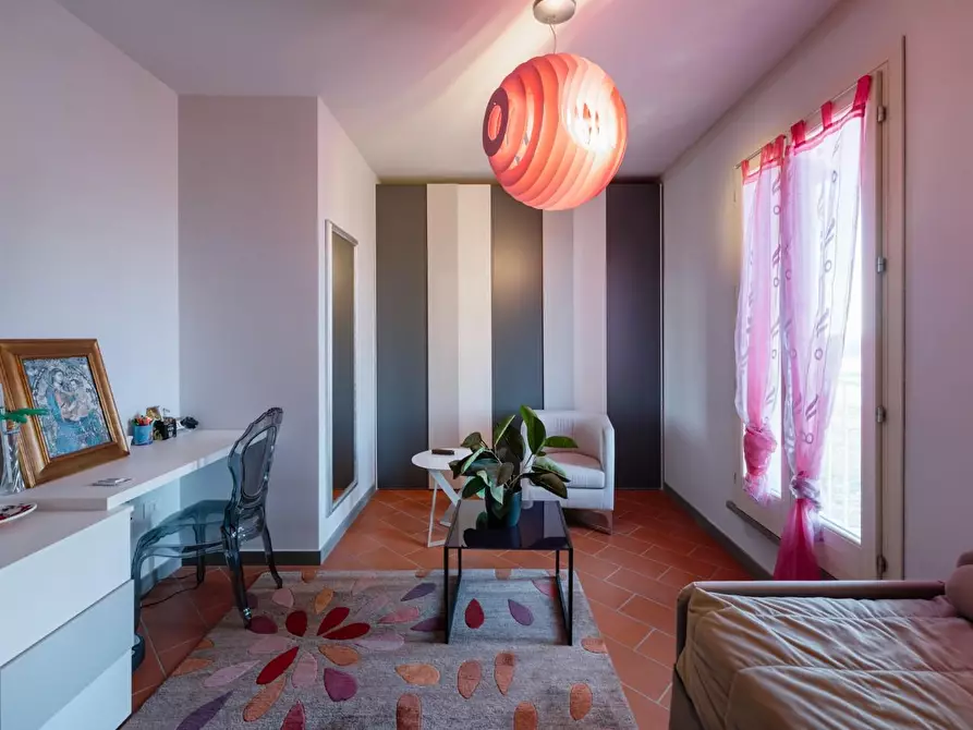 Immagine 28 di Casa indipendente in vendita  a Pontedera