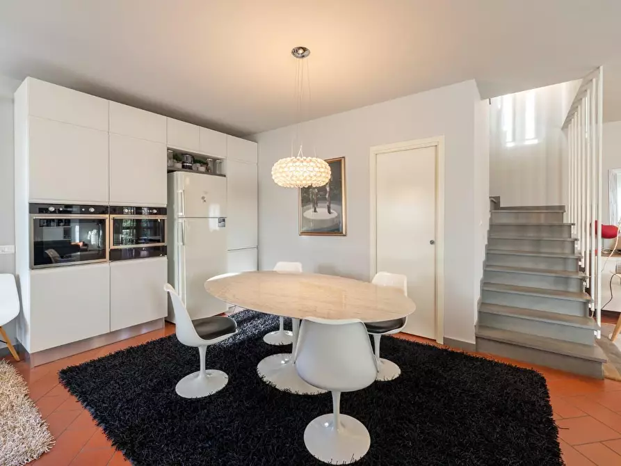 Immagine 12 di Casa indipendente in vendita  a Pontedera