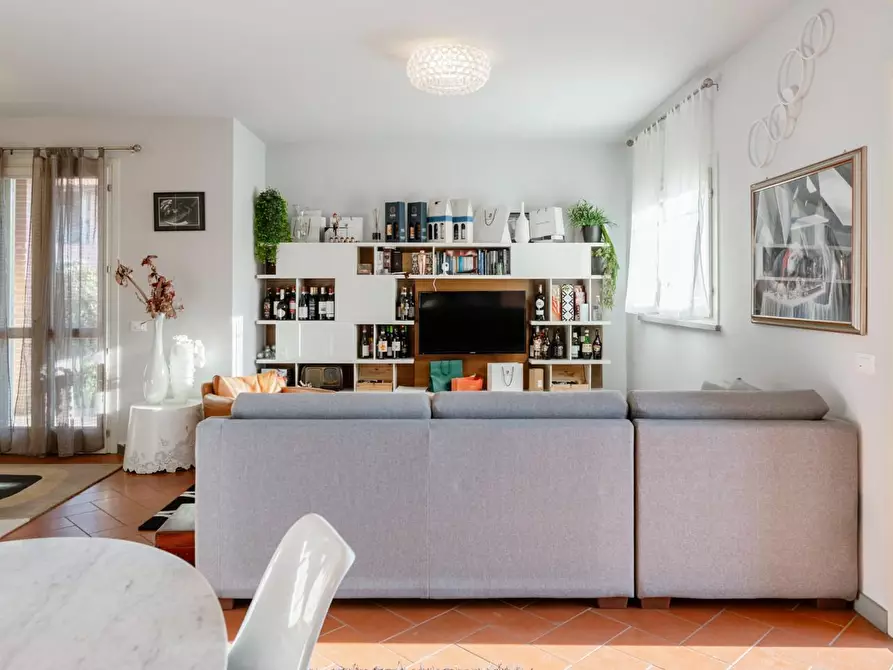 Immagine 11 di Casa indipendente in vendita  a Pontedera