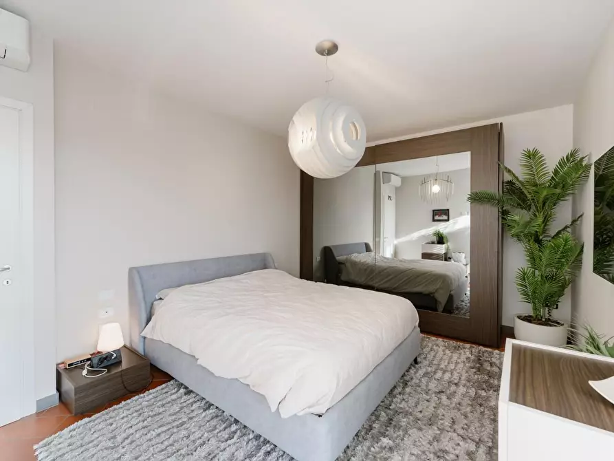 Immagine 25 di Casa indipendente in vendita  a Pontedera