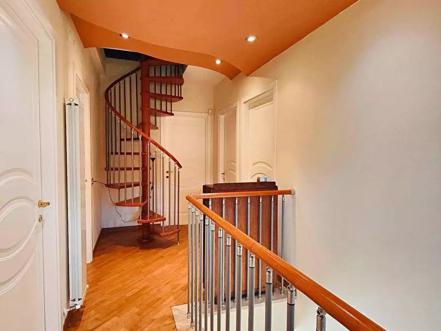 Immagine 23 di Casa indipendente in vendita  a San Giuliano Terme