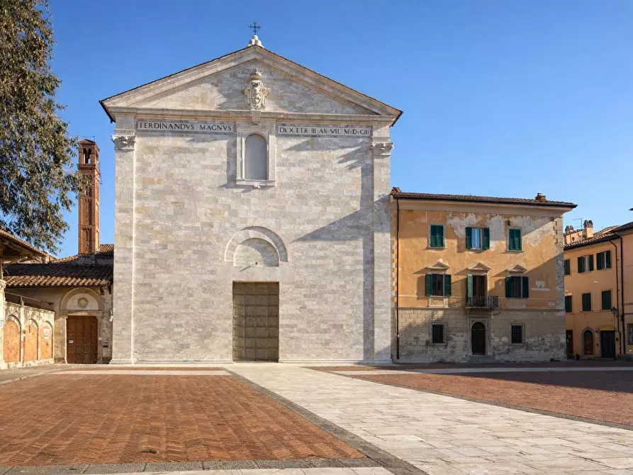 Immagine 40 di Appartamento in vendita  a Pisa