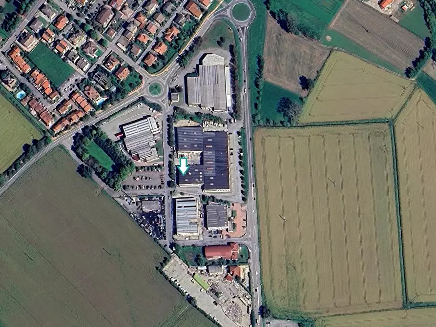 Immagine 3 di Attività artigianale in vendita  a Zeccone