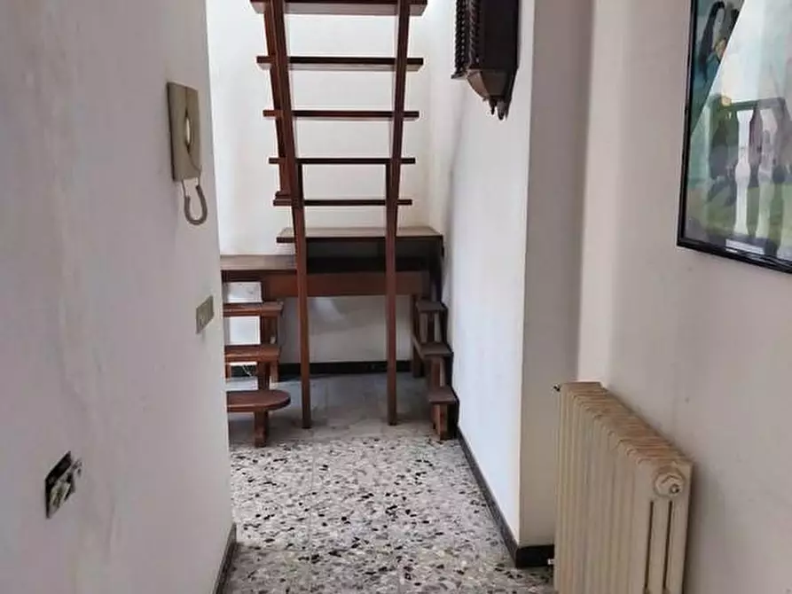 Immagine 13 di Casa semindipendente in vendita  a Carrara