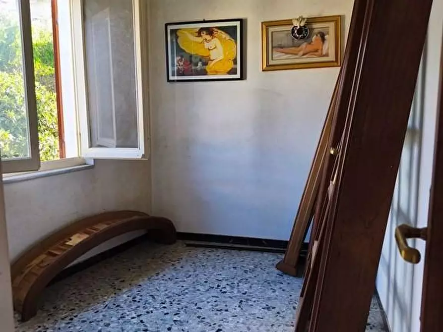 Immagine 11 di Casa semindipendente in vendita  a Carrara