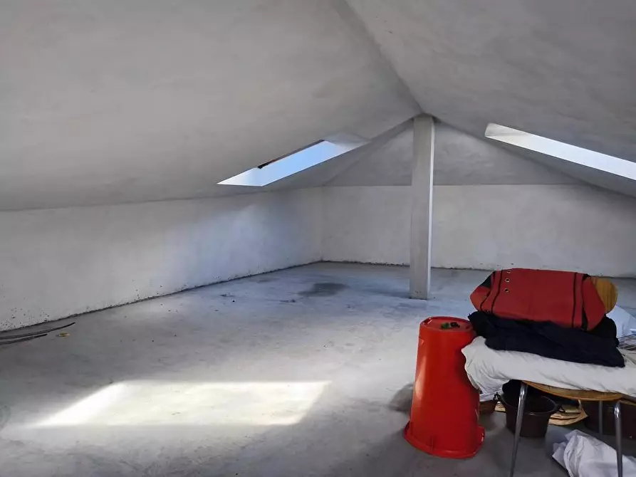 Immagine 15 di Casa semindipendente in vendita  a Carrara