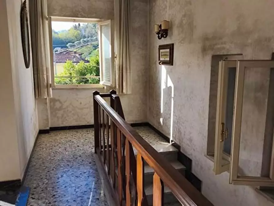 Immagine 9 di Casa semindipendente in vendita  a Carrara