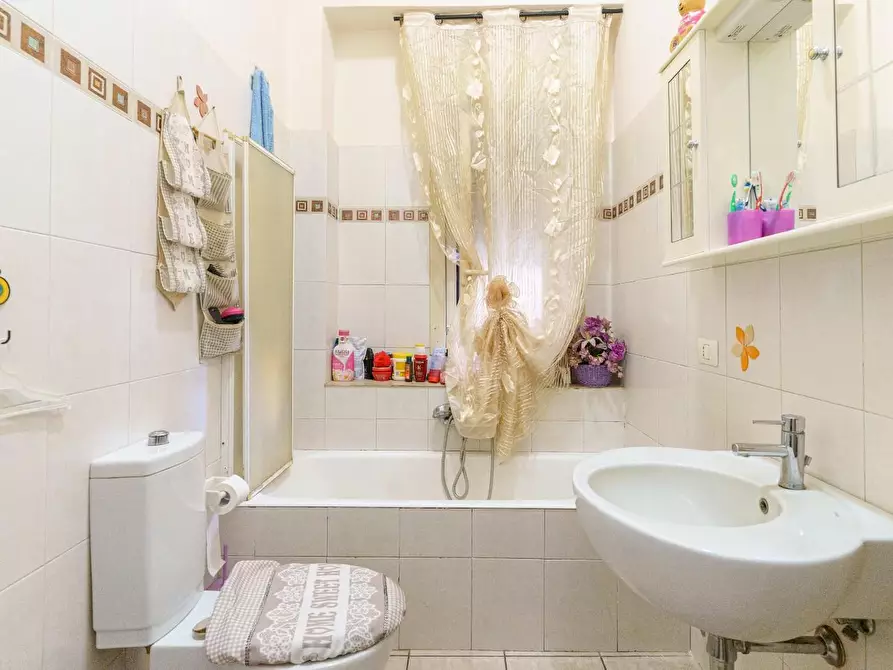 Immagine 13 di Appartamento in vendita  a Gravina Di Catania