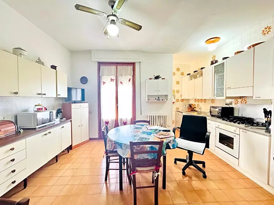 Immagine 4 di Appartamento in vendita  a Empoli