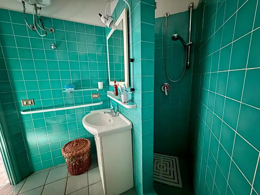 Immagine 9 di Appartamento in vendita  a San Teodoro