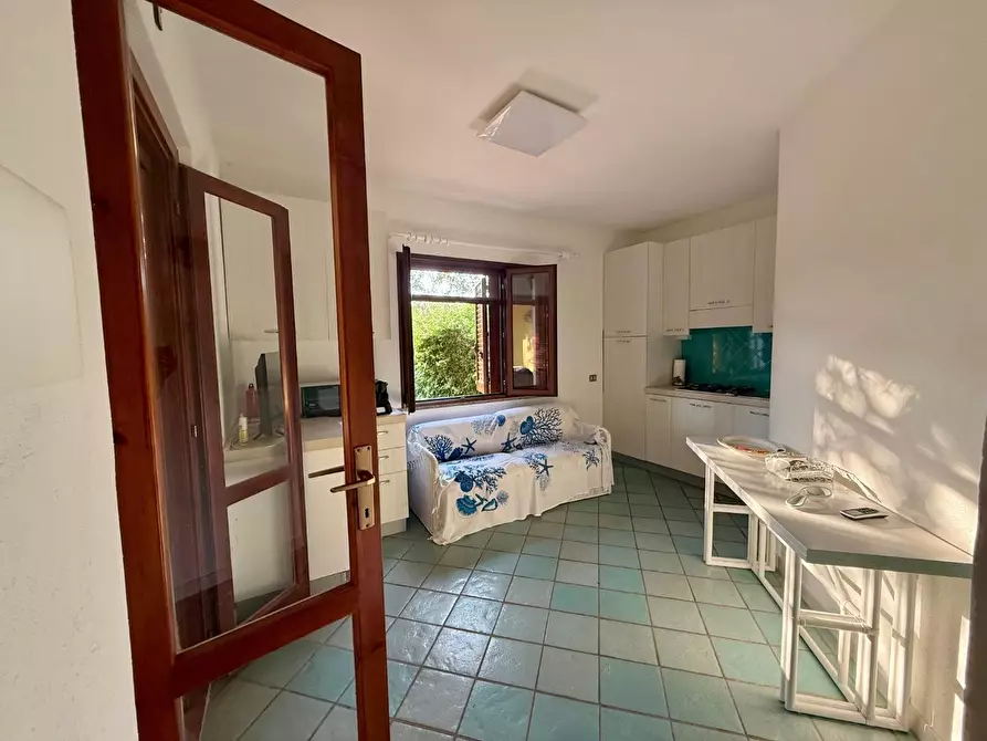 Immagine 2 di Appartamento in vendita  a San Teodoro