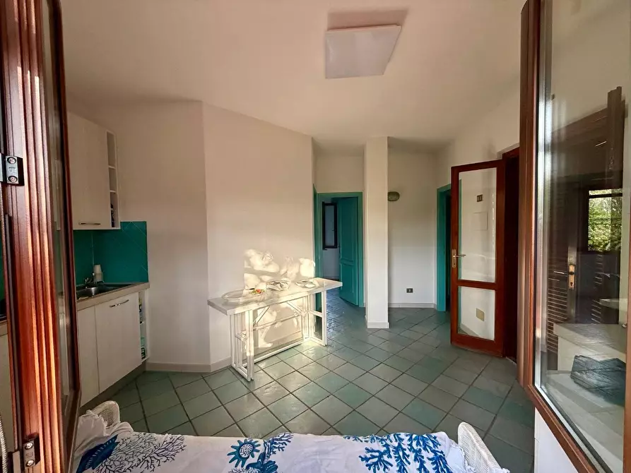 Immagine 3 di Appartamento in vendita  a San Teodoro