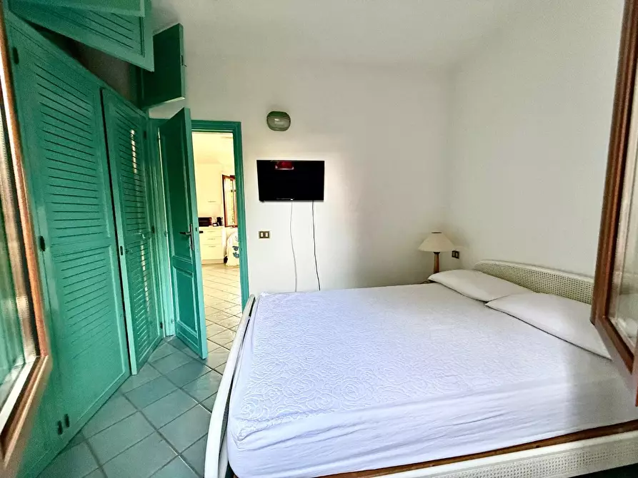 Immagine 6 di Appartamento in vendita  a San Teodoro