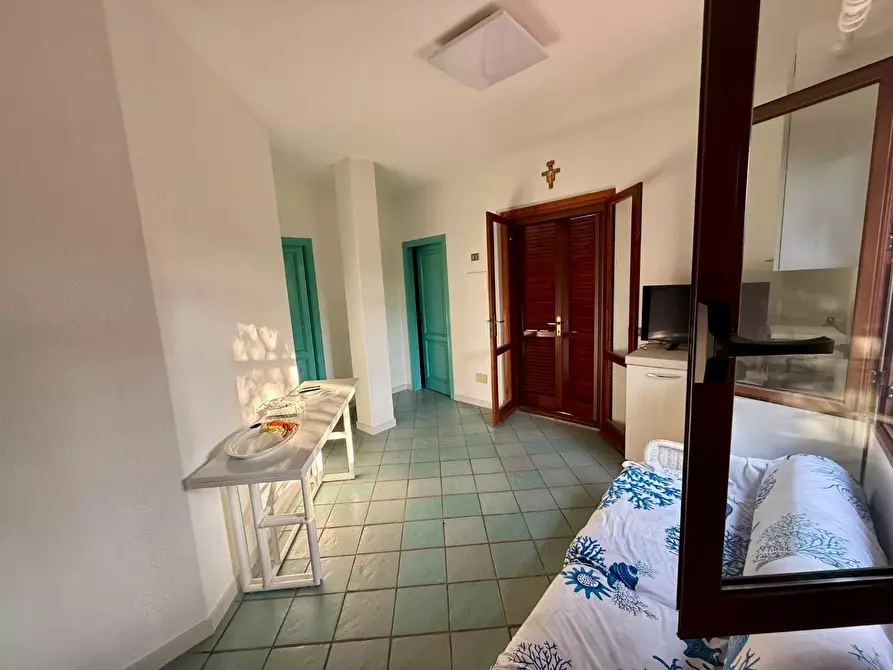 Immagine 4 di Appartamento in vendita  a San Teodoro