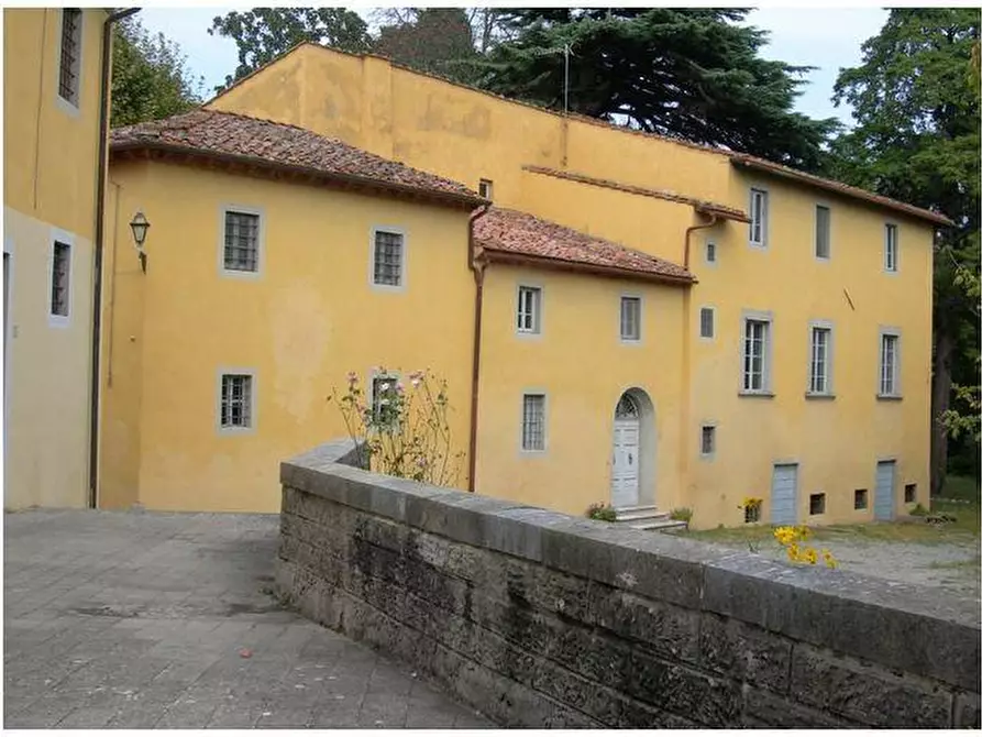 Immagine 1 di Casa colonica in vendita  a Crespina Lorenzana